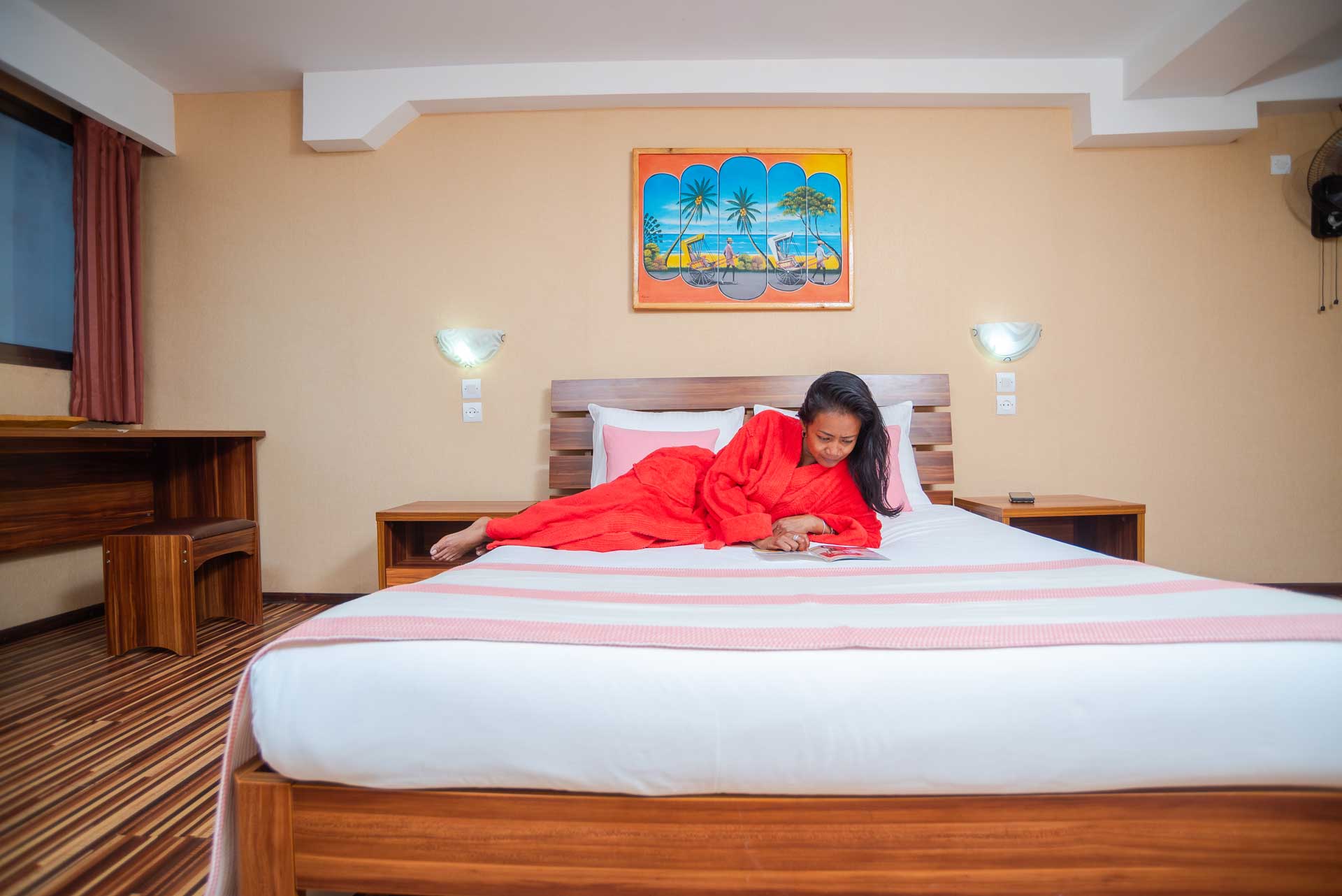 Lit double spacieux et confortable, parfait pour une  détente Antaninarenina